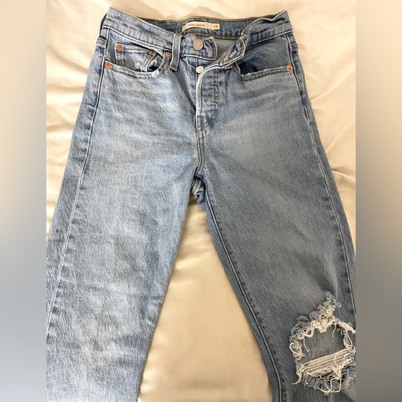 Levi’s Wedgie Straight Jeans - Picture 3 of 5
